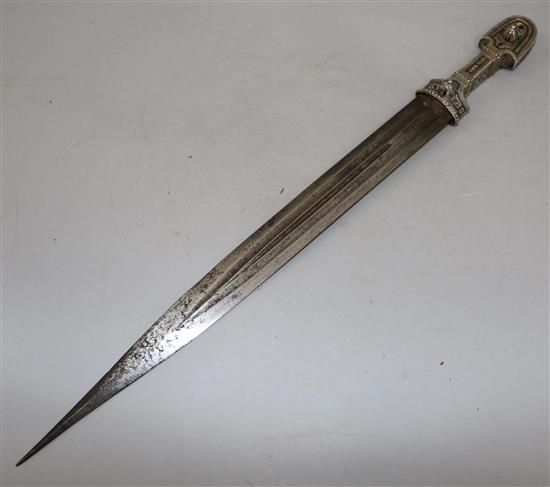 A silver and niello Kindjal dagger, late 19th/early 20th century, length 49.5cm